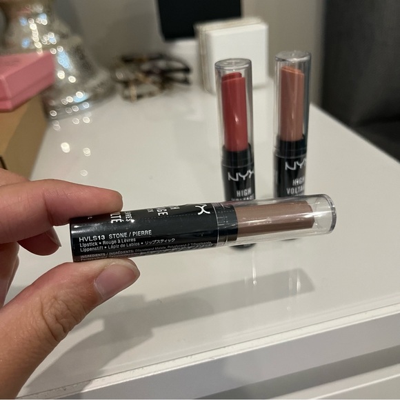 3 brand new NYX High Voltage Lipsticks. - Picture 4 of 4